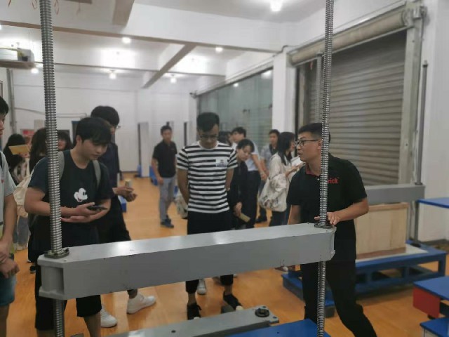 8eda862b88b73578099b1ef588778cb.jpg 8eda862b88b73578099b1ef588778cb.jpg